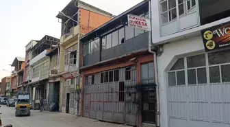 İnegöl'de Çatı Çöktü, Güvercin Besleyen Genç Ağır Yaralandı