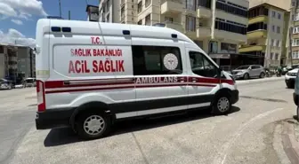 Bilecik'te Otomobil ile Motorlu Bisiklet Çarpıştı: 1 Yaralı