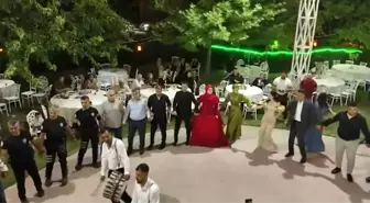 Polis Memuru Cuma Şen'in Kızı Kına Gecesinde Yalnız Bırakılmadı