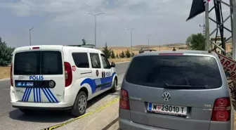 Yozgat'ta Elektrik Direğine Çarpan Otomobilde 3 Yaralı