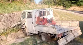 İnegöl'de Kamyonet ile Kamyon Çarpıştı: 1 Yaralı