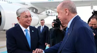 Erdoğan, Tokayev'i Resmi Törenle Karşıladı
