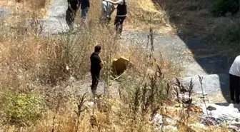 Esenyurt'ta Güpegündüz Uyuşturucu Kullanımı, Polis Zabıta Etti