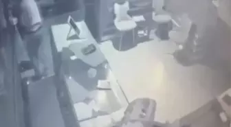 Gaziosmanpaşa'da Kuyumcudan 3 Kilogram Altın Çalan 8 Kişi Yakalandı