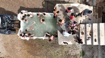Diyarbakır'da Çocuklar için Römorkta Serinleme Yöntemi
