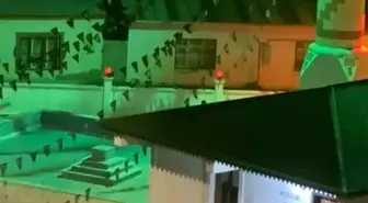 Iğdır'da Sürmeli Camisi'nde Gece Gerilim: Sarhoş Saldırgan Yakalandı