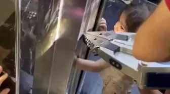 Batman'da Asansöre Sıkışan Çocuk Kurtarıldı
