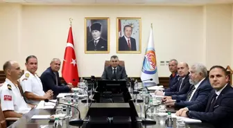 Mersin'de Güvenlik ve Asayiş Değerlendirme Toplantısı Gerçekleştirildi