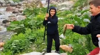 Miniklerin Balık Tutma Sevinci Rize'de Gülümseme Yarattı