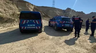 Silivri'de de kum ocağında göçük; 1 işçi mahsur kaldı -1