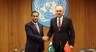 Kurtulmuş, Pakistan Meclis Başkanı ile Görüştü