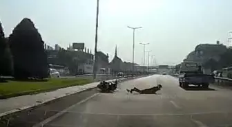 Düzce'de Motosiklet ile Çekici Çarpıştı: 1 Yaralı