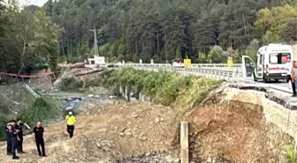 Zonguldak'ta Dereye Uçan Otomobilde Baba ve Oğlu Hayatını Kaybetti