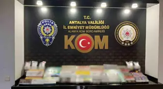 Antalya'da Rüşvet ve Kaçakçılık Operasyonları: 2 Tutuklama