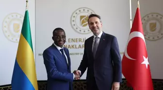 Enerji Bakanı Bayraktar, Gabonlu Yetkililerle Bir Araya Geldi
