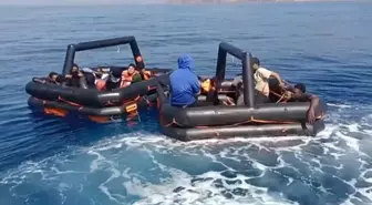 Yunan Unsurları Tarafından Geri İtilen 19 Kaçak Göçmen Kurtarıldı