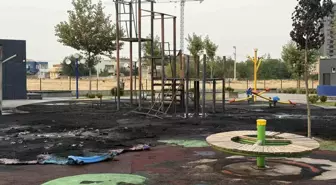 Diyarbakır'daki Çocuk Parkı Yangında Kül Oldu