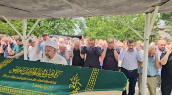 Gazeteci Cem Küçük'ün Babası Erdal Küçük Toprağa Verildi