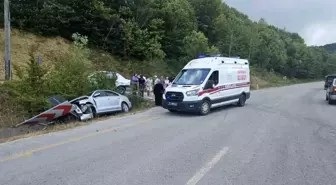 Kastamonu Cide'de Trafik Kazası: 2 Yaralı