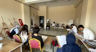 Patnos Gençlik Merkezi Yaz Döneminde Sanat Dolu Etkinlikler Sunuyor