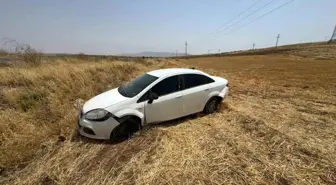 Siirt'te Lastiği Patlayan Araç Tarlaya Uçtu: 1 Yaralı