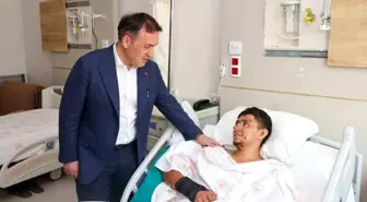 Vali Sözer'den hastaneye moral ziyareti