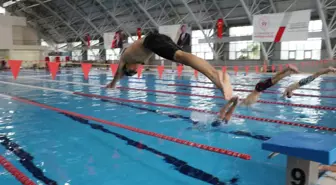 Van'da 8 Bin Öğrenciye Yaz Mevsiminde Yüzme Eğitimi