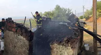 Bingöl'de Odunluk Yangını Kontrol Altına Alındı