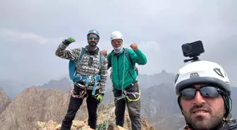 Hakkari'de 41 Yıl Sonra Suppa Durek Zirvesine Ulaşıldı