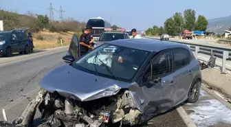 Tosya'da Otomobil Kanala Düştü: 2 Yaralı