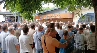 Karamürsel'de Bıçaklı Saldırı: Uğur Deniz Hayatını Kaybetti