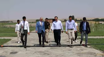 Muş'ta Gençlik Merkezi ve Yüzme Havuzu İnşaatı Devam Ediyor