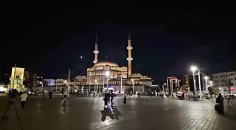 Türkiye genelinde 90 bin camide kuraklık, doğal afetler ve şehitler için dualar edildi