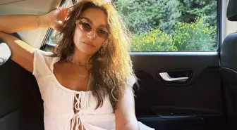 Uzak Şehir'in Yıldızı Sahra Şaş, Yunanistan'da Tatilde