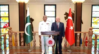 Milli Savunma Bakanı Güler, Pakistan Deniz Kuvvetleri Komutanı Ashraf'ı Kabul Etti