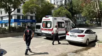 Bilecik'te Trafik Kazası: Motorlu Bisiklet Devrildi, İki Yaralı