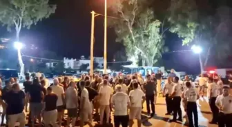 Bodrum'da Taksici ve VIP Minibüsçüler Arasında Kavga: Cadde Trafiğe Kapandı