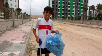 11 Yaşındaki Çocuk, 'Takipçim Kadar Çöp Topluyorum' Projesiyle Sosyal Medyada Fırtına Gibi Esti