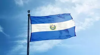 El Salvador'da Devlet Başkanı İçin Sınırsız Yeniden Seçilme Yolu Açıldı