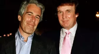 FBI'ın, Trump'ın adını Epstein dosyasından sildiği iddia edildi
