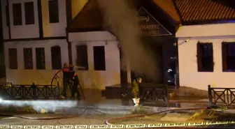 Gümüşhane'de Otelde Yangın Paniği: 12 Kişi Güvenle Tahliye Edildi