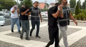 Bolu'da Hırsızlık: 200 Bin TL'lik Alkollü İçecek Çalan Üç Şüpheli Yakalandı
