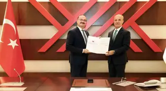 Atatürk Üniversitesi Rektörü Hacımüftüoğlu'ndan YÖK Başkanı Özvar'a Tebrik Mesajı
