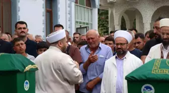 Sakarya'da Feci Kaza: İki Kardeş Son Yolculuklarına Uğurlandı