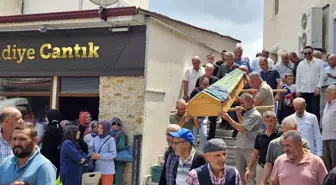 Bursa'da Hasta Nakil Ambulansı ile Kamyonetin Çarpışması: 1 Ölü
