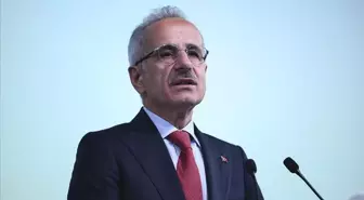 Bakan Uraloğlu duyurdu: Trabzon'a ikinci havalimanı geliyor