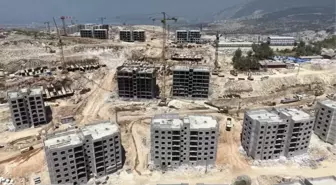 İskenderun'da Afet Konutları İnşaatı Hızla Sürüyor