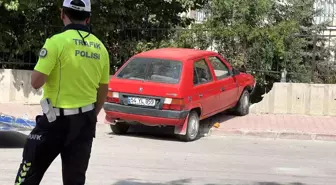 Konya'da Dur İhtarına Uymayan Sürücü Polis Memuruna Çarptı