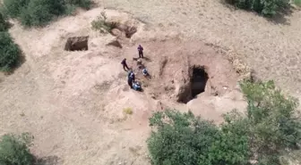 Kayseri'de Kaçak Kazı Operasyonu: 4 Şüpheli Yakalandı