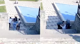 Mahalle muhtarı, parkta uyardığı genç tarafından bıçaklandı